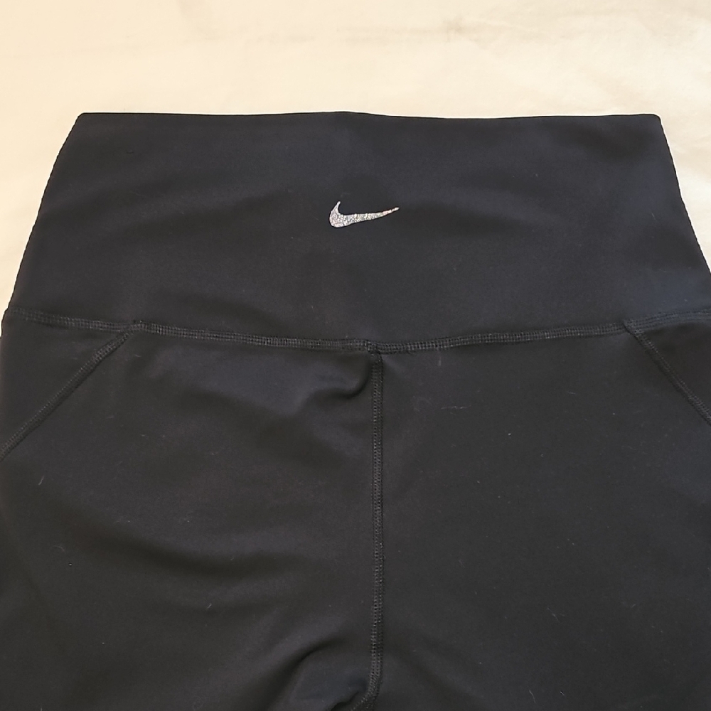 Nike Black High-Waisted Leggings
